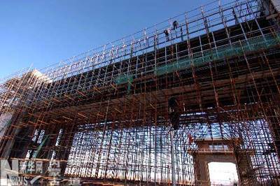 二連浩特新國門在加緊建設中-赤峰信息港內蒙古-赤峰內蒙古